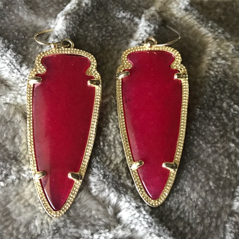 ❌SOLD❌ Kendra Scott Fuchsia Jade Skylars